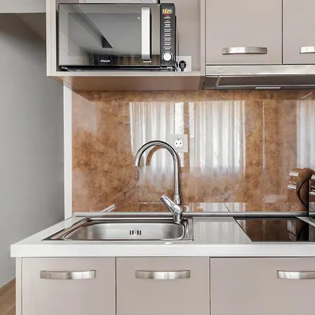 #aura & V9-10 Apartment